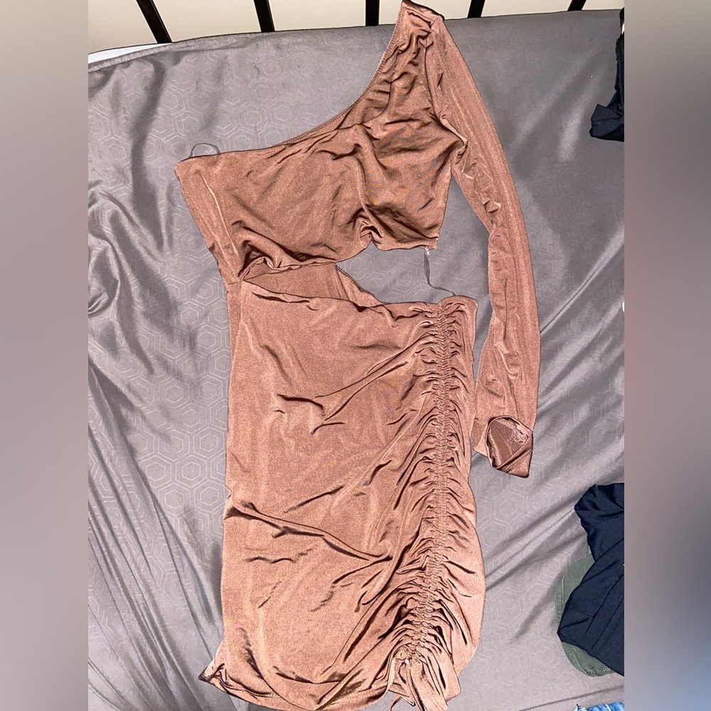 One Sleeve Scrunched Dress